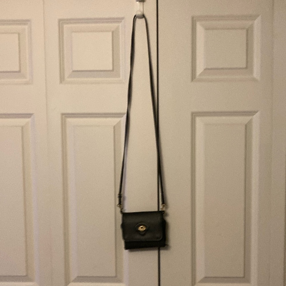 International Classics mini cross body purse black pebble faux leather
